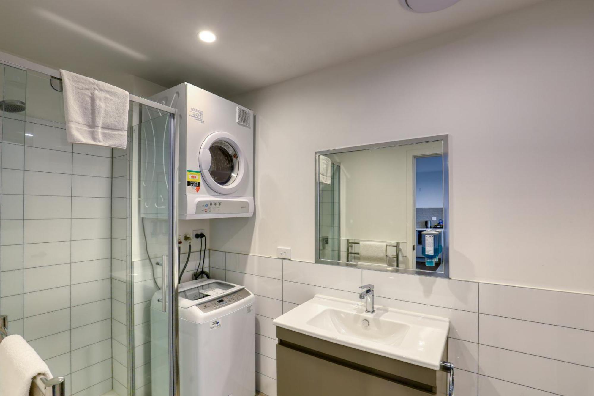 Ramada Suites By Wyndham Victoria Street West Auckland Ngoại thất bức ảnh
